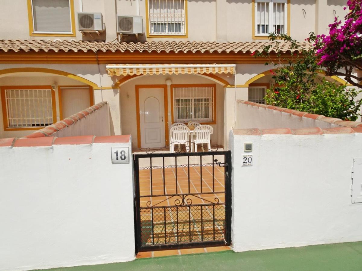 La Playa Oliva - Casa 20 Alquiler Solo Familias Apartment Екстериор снимка